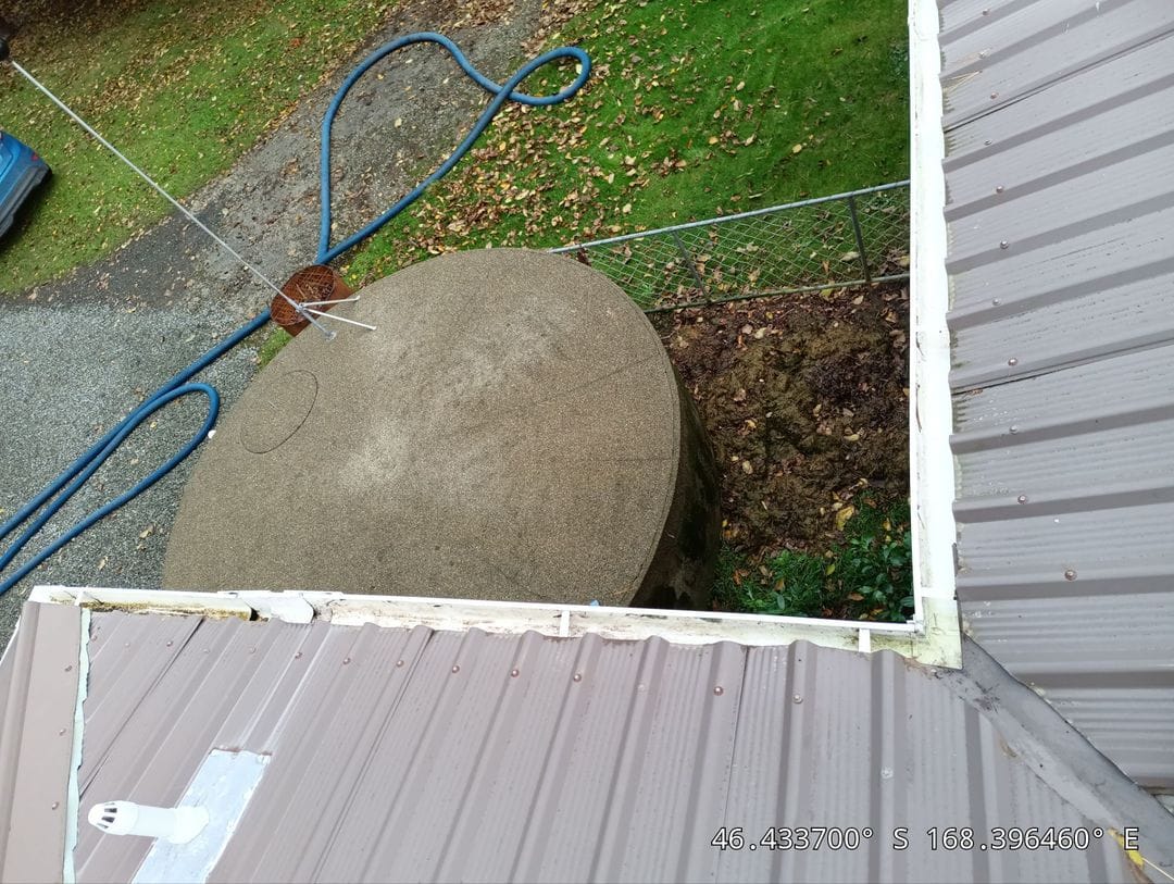 Gutter Cleaning & Maintenance #3 photo 1