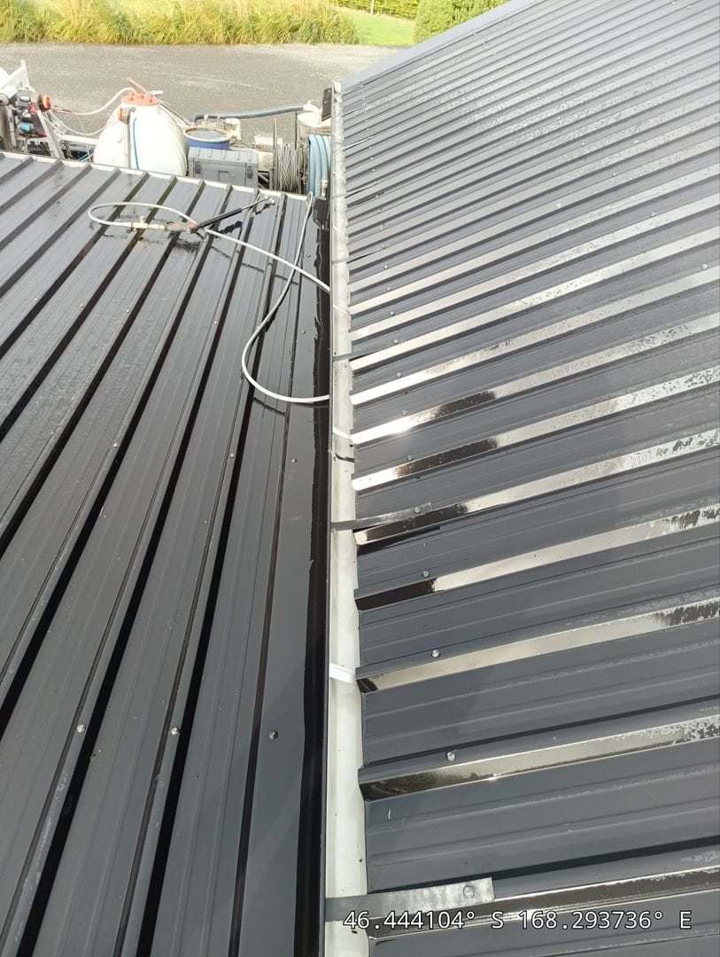 Gutter Cleaning & Maintenance #4 photo 1